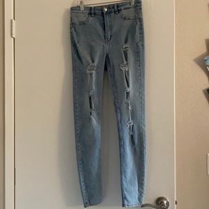 H&M light wash jeans
